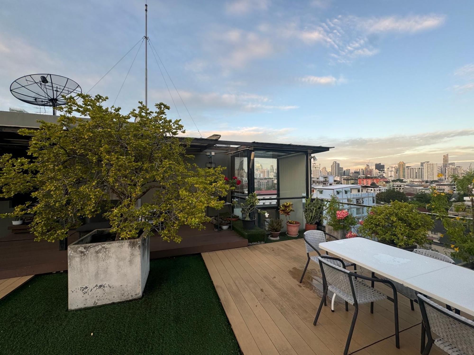 W8 Condo, Top Floor Luxe 3 Bedroom Penthouse, Hip Central Bangkok Area, 5 Mins From Thonglo Bts Station Екстериор снимка